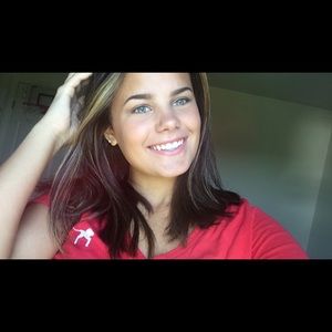 Meet your Posher, Makella